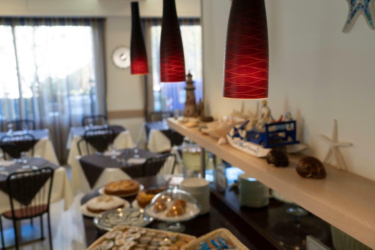 Hotel Adigrat リッチョーネ エクステリア 写真